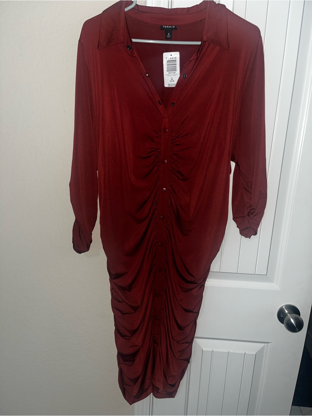 Torrid Ruched Button-Front Dress in Brick Red - Picture 4 of 5